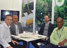 Andrew Pidgeon and Sam Ahilan with Fiberdust in the middle, Satheesh Rao with Anar Coir and André Busse from Romberg